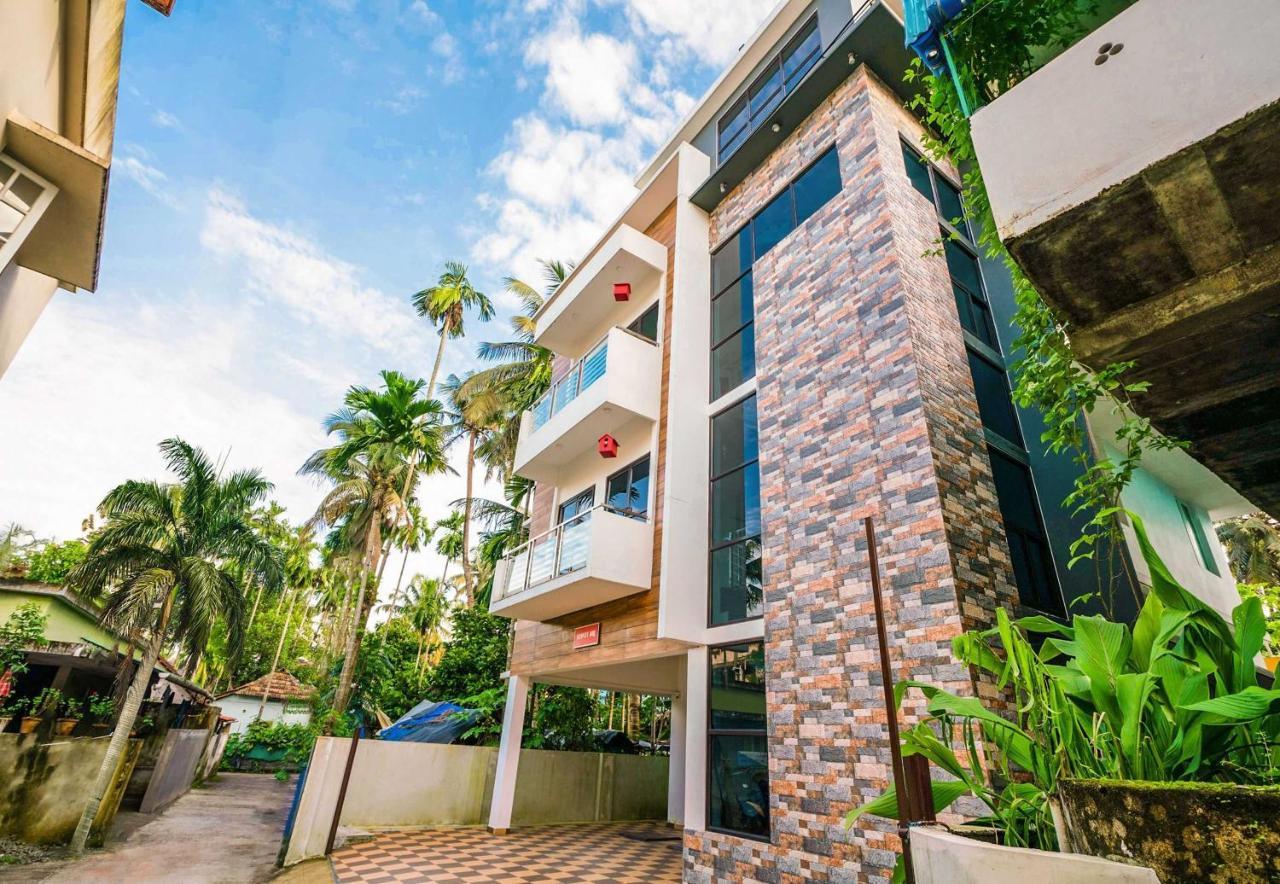 Hotel O Thykoodam Apartments Kochi Exterior photo