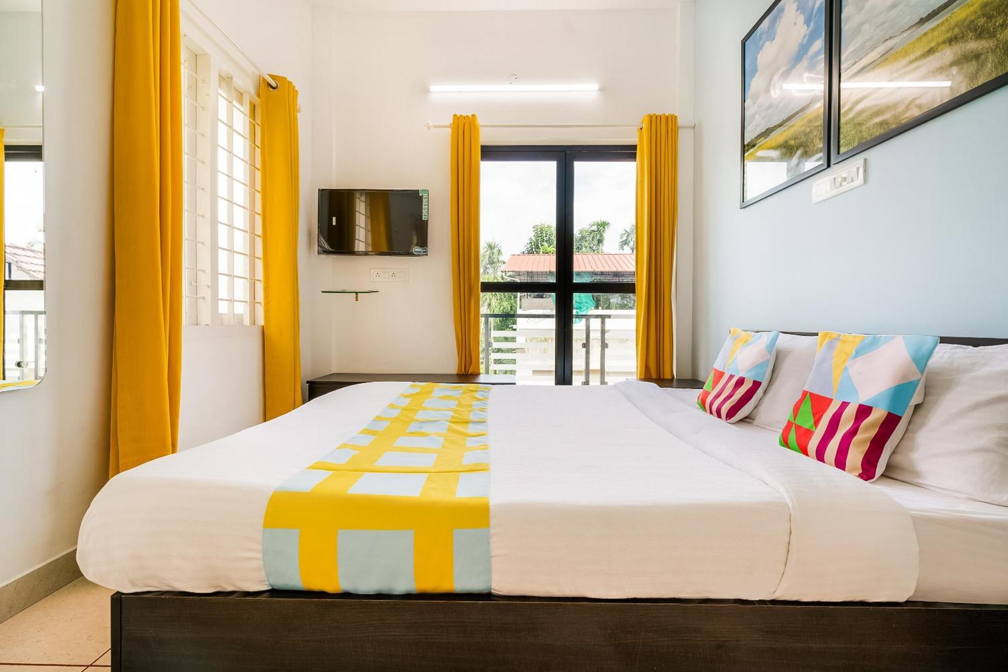 Hotel O Thykoodam Apartments Kochi Exterior photo