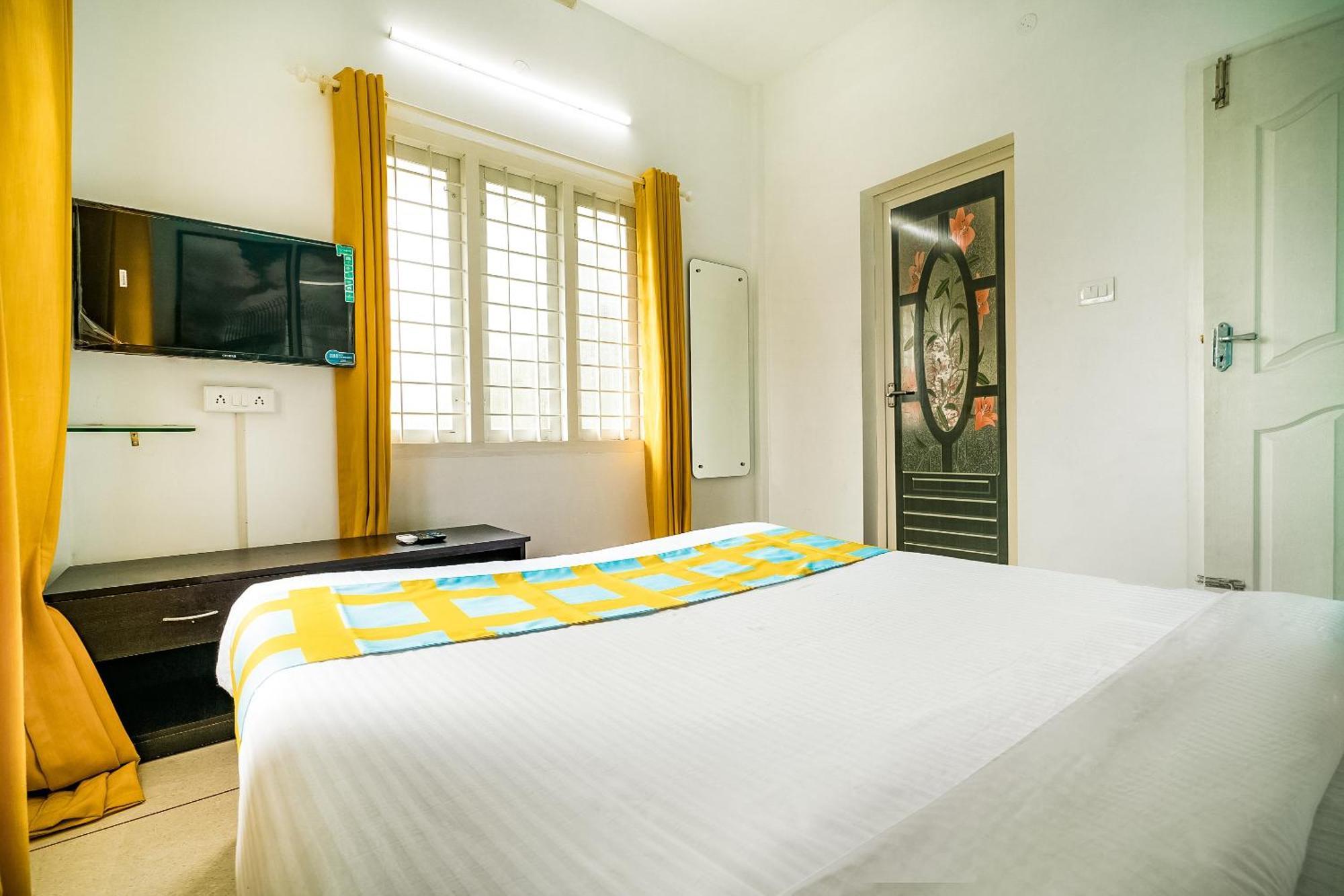 Hotel O Thykoodam Apartments Kochi Exterior photo